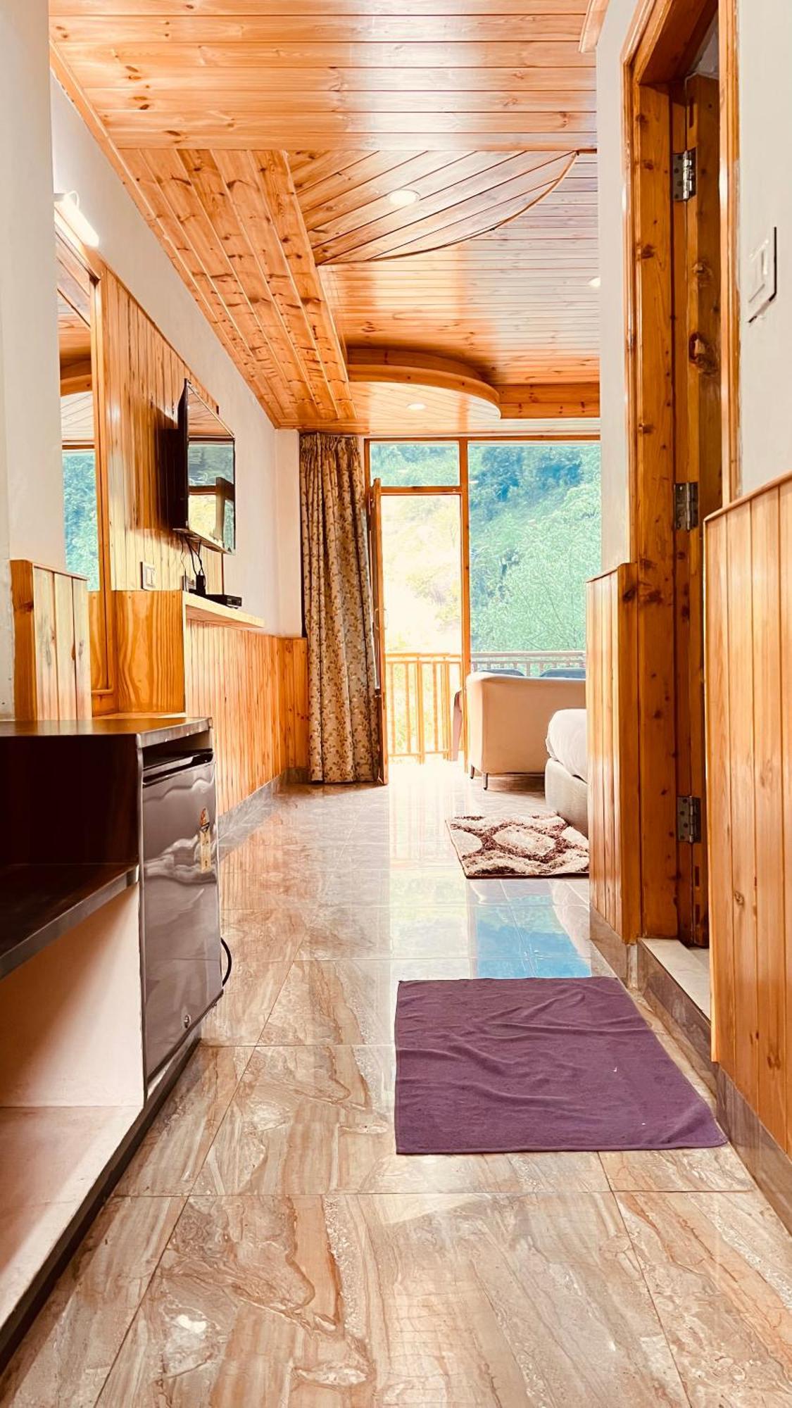 Himalayan Hill Queen Resort, Manali M98160-43400 Manāli Exterior foto