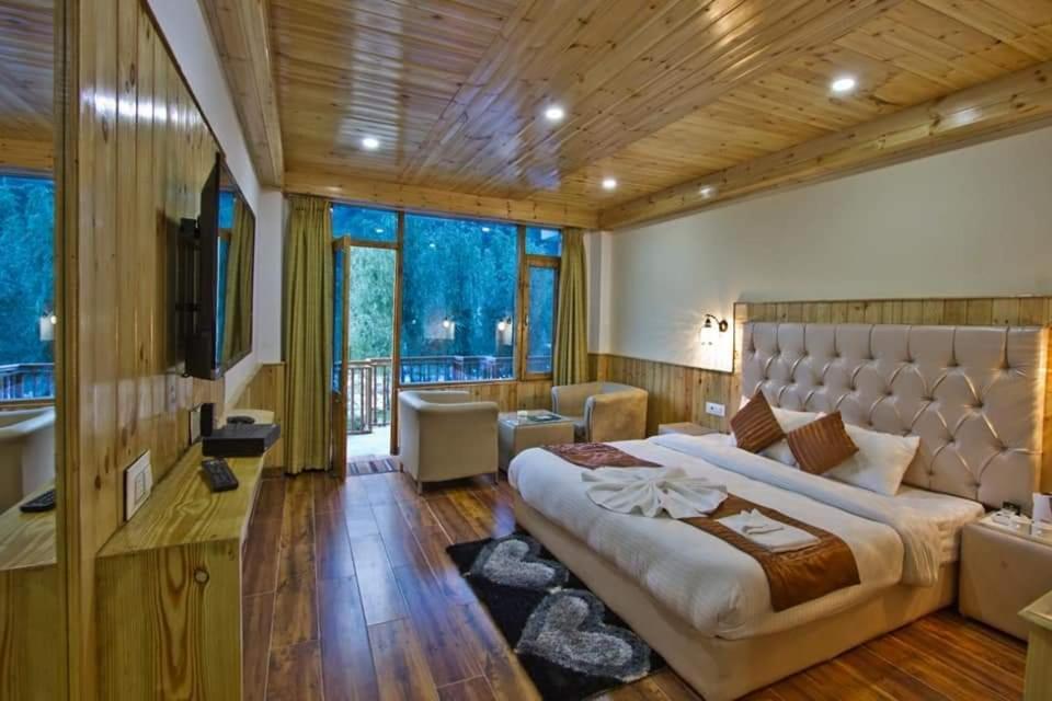 Himalayan Hill Queen Resort, Manali M98160-43400 Manāli Exterior foto