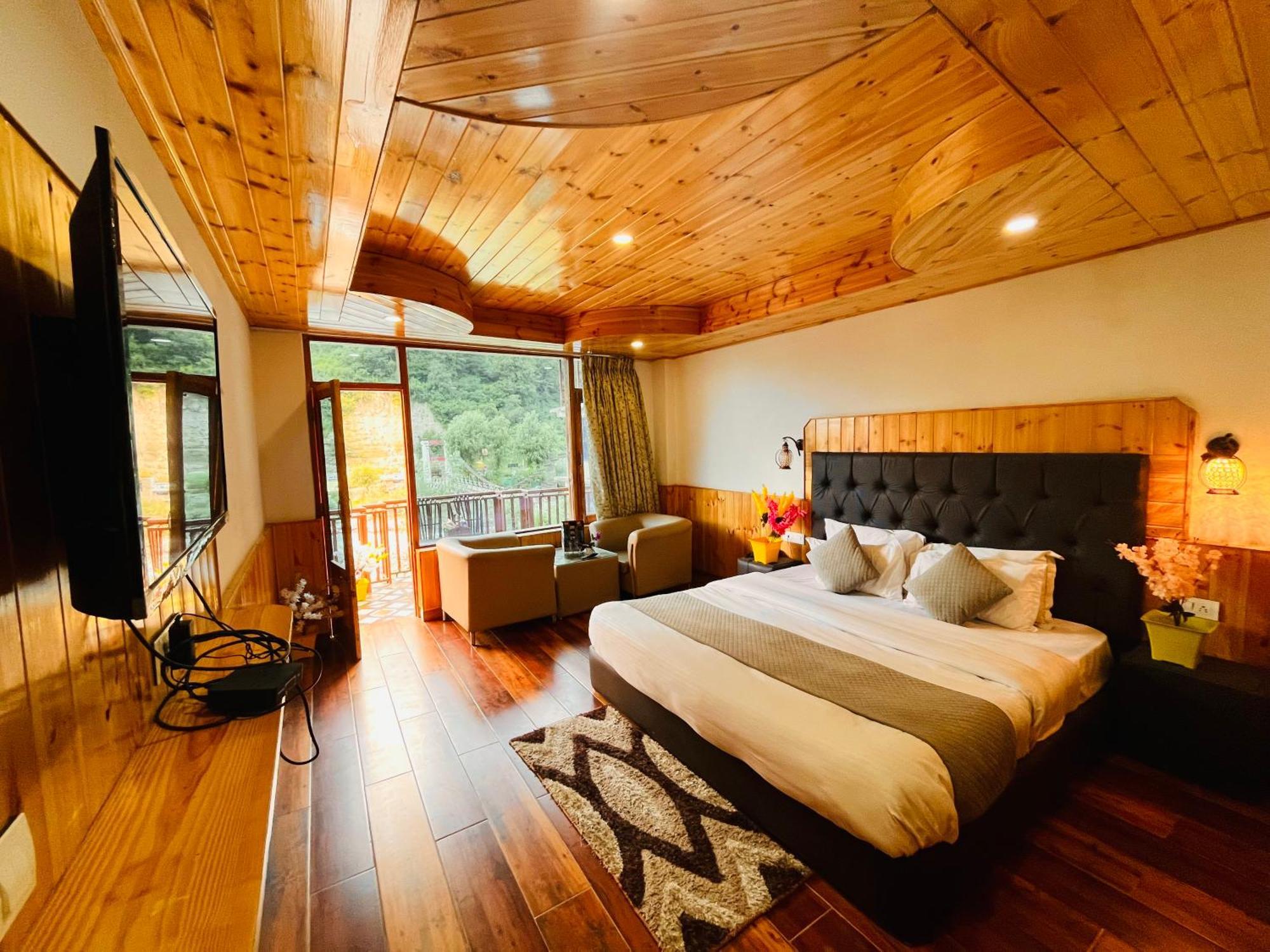 Himalayan Hill Queen Resort, Manali M98160-43400 Manāli Exterior foto
