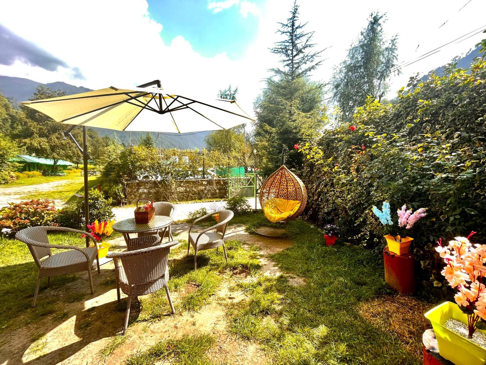 Himalayan Hill Queen Resort, Manali M98160-43400 Manāli Exterior foto