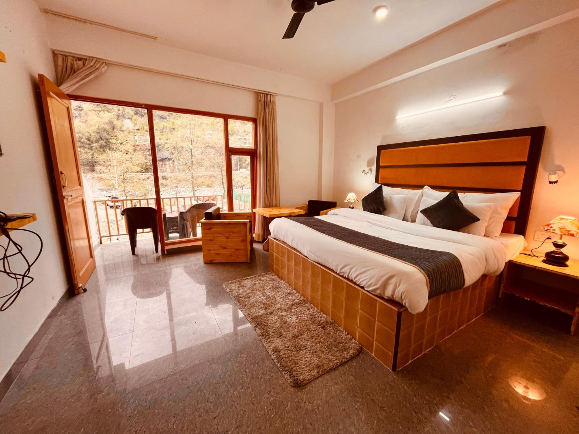 Himalayan Hill Queen Resort, Manali M98160-43400 Manāli Exterior foto