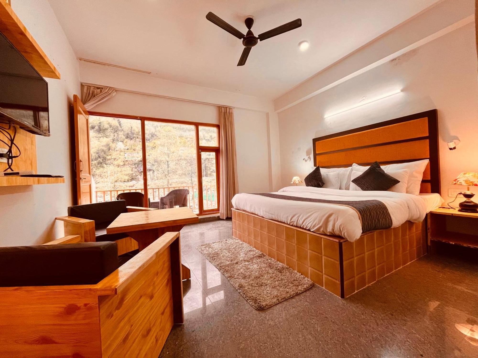 Himalayan Hill Queen Resort, Manali M98160-43400 Manāli Exterior foto