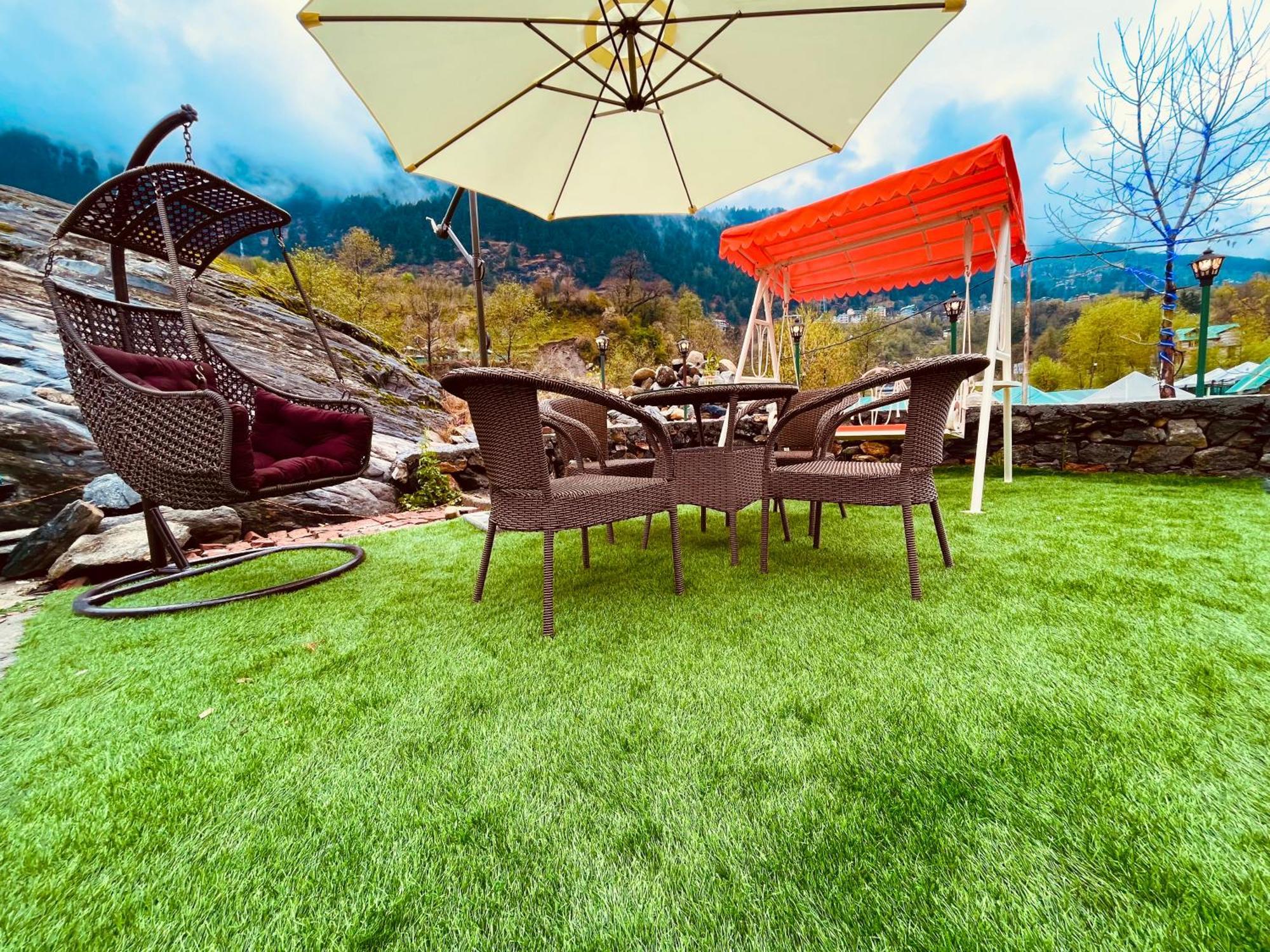 Himalayan Hill Queen Resort, Manali M98160-43400 Manāli Exterior foto